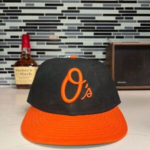 Baltimore Orioles Fitted New Era Cool Base Players Hat, 7 1/4” - Solid Condition